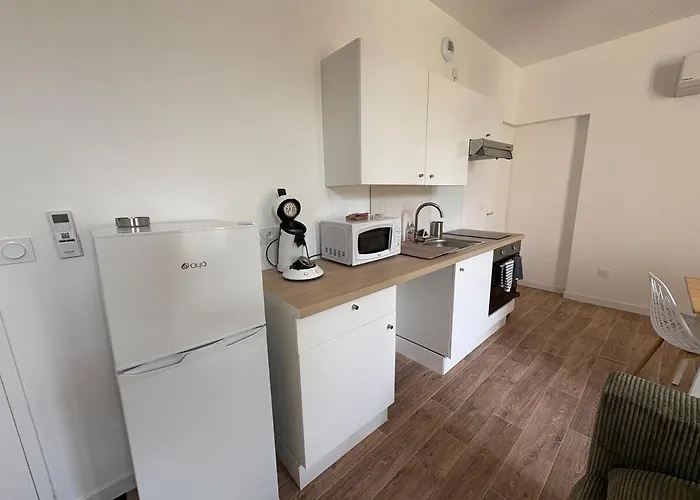 I Ground Floor L Terrace L Garden L Air Conditioning Appartement